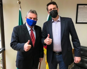 gabinete-do-dep-geronimo-goergen.jpg