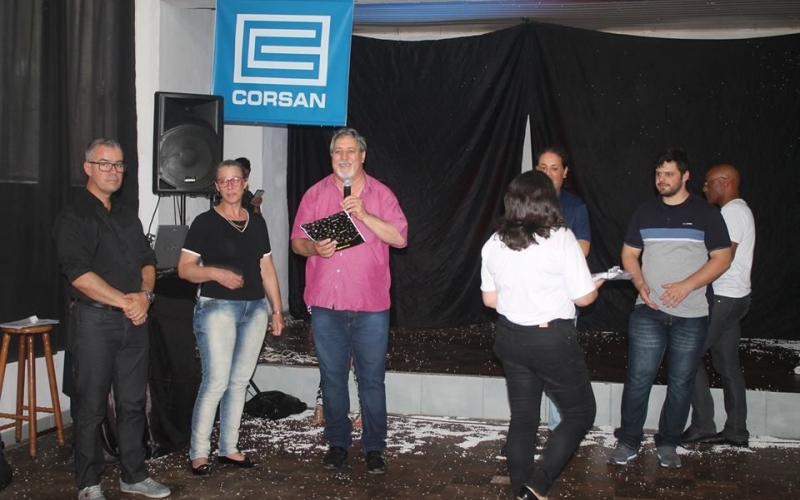 XI Feira do Livro e II Cultura na Barra movimentaram o Clube 7