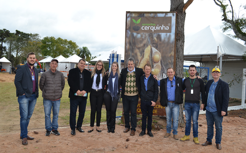 PREFEITO PARTICIPOU DA ABERTURA DO 1° ENCONTRO DE VENDAS DIRETAS AO PRODUTOR 